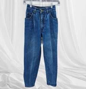 Vintage Jordache Women's Jeans Pleated Tapered Dark Wash sz 26 SEE MEASUREMENTS